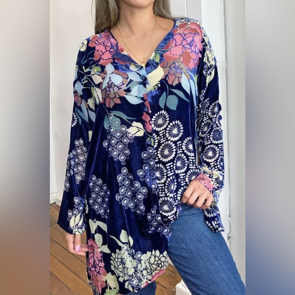 Johnny Was Sierra Burnout Cya Tunic Blue Floral. Size L. NWT! Trending 2025 - Picture 2 of 9